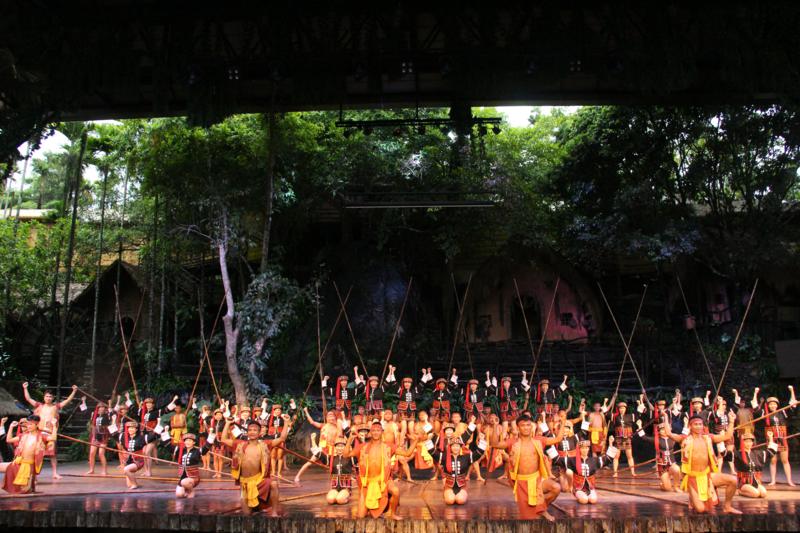 1、《檳榔·古韻》實(shí)景演出(1)