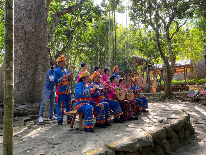 6、央視大型紀(jì)錄片《中國(guó)影像方志》取景檳榔谷 打造保亭文化“影像名片”